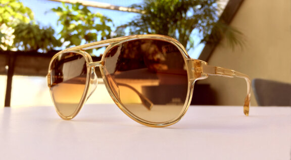 sunglasses_summer_balcony